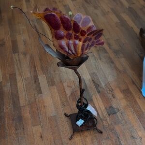 Artistic Metal Flower Sculpture